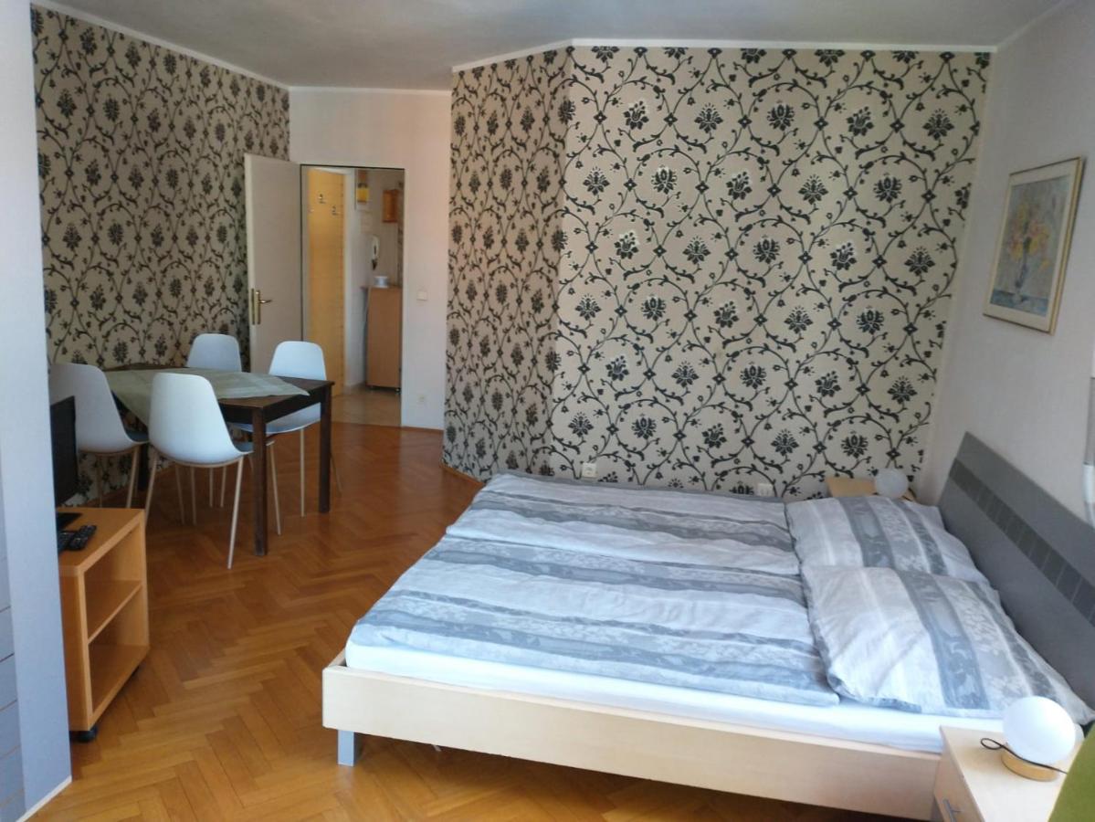 Ferienwohnung Madlene 1 盖布利茨 外观 照片